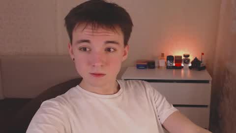 Daniel  Jerry online show from December 2025 08:25:02 PM