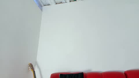 Snapshot of daniel_ova chatting on November 2025 03:35:01 PM Sexy Dani online show from November 2025 03:35:01 PM