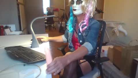 newcumer online show from December 2024 08:47:01 AM