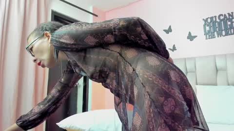 Snapshot of daniela_xue chatting on February 2025 11:48:01 PM lorena online show from February 2025 11:48:01 PM