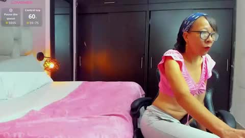 Snapshot of daniela_xue chatting on September 2025 09:38:01 PM lorena online show from September 2025 09:38:01 PM