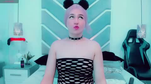 Snapshot of danielaadamss chatting on January 2025 06:24:02 AM Daniela online show from January 2025 06:24:02 AM