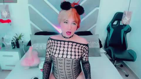 Snapshot of danielaadamss chatting on January 2025 05:51:01 AM Daniela online show from January 2025 05:51:01 AM