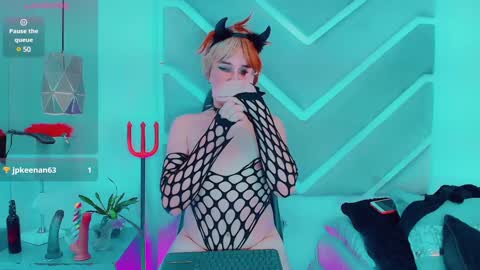 Snapshot of danielaadamss chatting on February 2025 04:25:02 AM Daniela online show from February 2025 04:25:02 AM