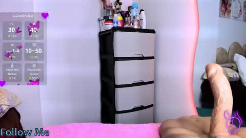 I think I will close this page please leave me a message if you want to know about me online show from October 2025 08:43:02 PM