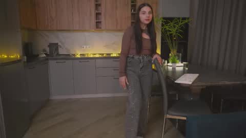 Snapshot of danielacrystal chatting on November 2025 05:24:02 PM Hi my name is Daniela Im new here but I really like to chat online show from November 2025 05:24:02 PM