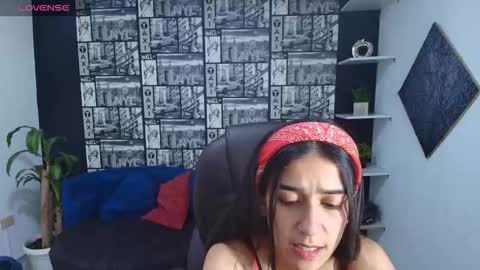 Snapshot of danielamonroe chatting on September 2025 08:21:01 PM danielamonroe online show from September 2025 08:21:01 PM