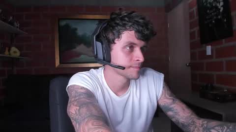 Daniele Bunny online show from December 2025 06:25:01 PM