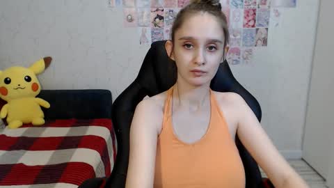 Snapshot of daniella_martin chatting on November 2025 04:33:01 AM Daniella Martin online show from November 2025 04:33:01 AM