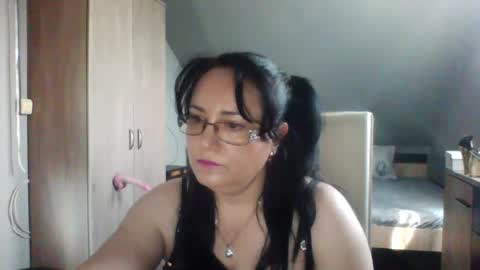 Snapshot of danielle_mattew chatting on June 2026 07:33:02 AM Danielle and Mattew online show from June 2026 07:33:02 AM