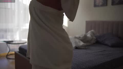 Danielle online show from September 2025 08:18:02 AM