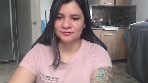 Snapshot of daniellerain chatting on February 2026 04:38:02 PM daniellerain online show from February 2026 04:38:02 PM