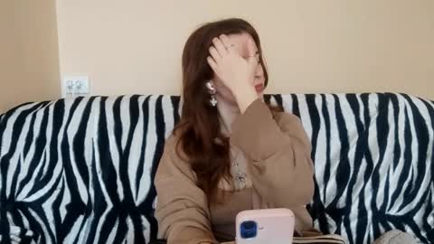 Snapshot of daniellevaulet chatting on April 2026 06:21:01 AM Mia online show from April 2026 06:21:01 AM