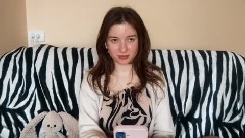 Snapshot of daniellevaulet chatting on April 2026 03:17:02 PM Mia online show from April 2026 03:17:02 PM