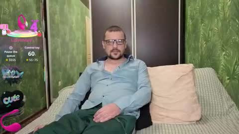 Snapshot of danielocool chatting on September 2025 07:10:02 AM DanieloCool online show from September 2025 07:10:02 AM