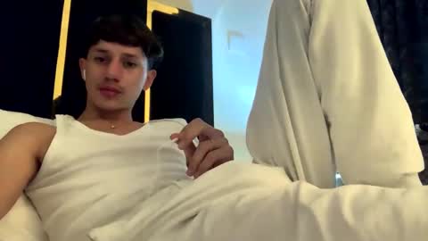 Daniels Cruz online show from January 2025 10:15:02 PM