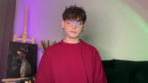 danieltuckerr online show from April 2026 08:39:01 PM