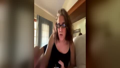 Dani online show from June 2026 02:52:01 PM