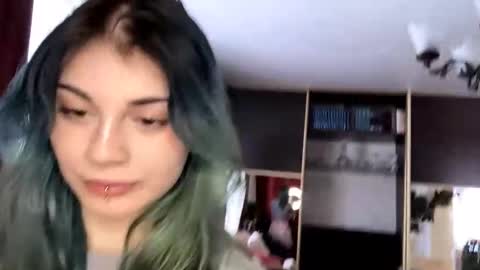 Snapshot of danikalazarini chatting on February 2026 10:27:02 AM Melissa online show from February 2026 10:27:02 AM