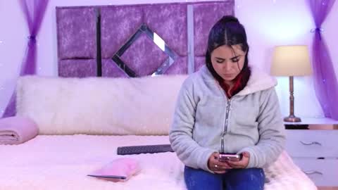 Danilu and Eva online show from November 2025 08:18:02 PM