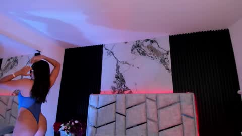 Snapshot of daniphoenixx chatting on October 2025 07:30:02 PM Dani Phonenix online show from October 2025 07:30:02 PM