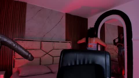 Snapshot of daniphoenixx chatting on November 2025 03:24:02 PM Dani Phonenix online show from November 2025 03:24:02 PM