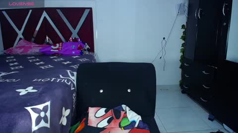 danisabrownn online show from March 2025 02:42:02 PM