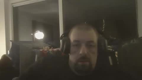 danishman1980 online show from December 2025 09:57:01 PM