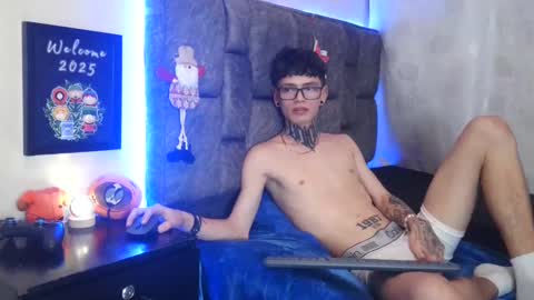 Snapshot of dann_brown chatting on January 2025 12:00:01 AM Dann Brown online show from January 2025 12:00:01 AM