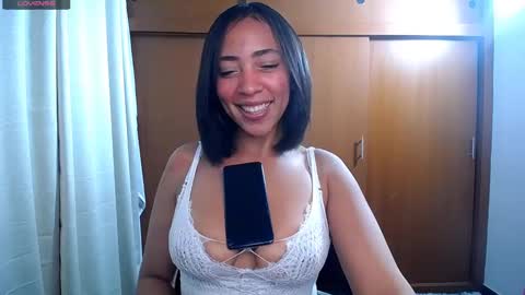 Snapshot of danna__ross chatting on February 2025 11:21:02 PM Danna Ross online show from February 2025 11:21:02 PM