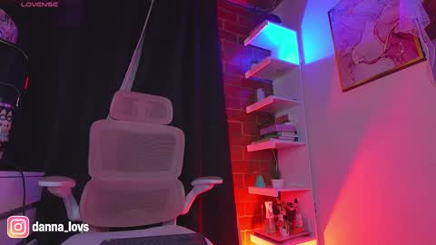 Danna Lovs online show from October 2025 07:16:01 PM