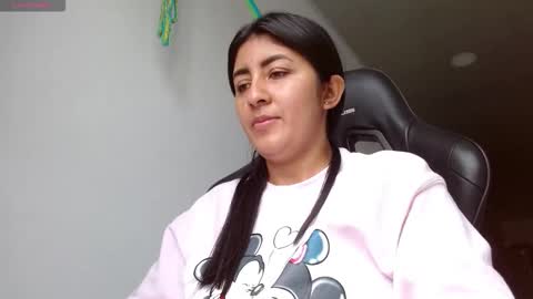 Danna online show from October 2025 05:36:02 PM