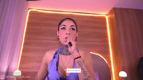 Danna Berlin  online show from February 2026 07:18:01 PM