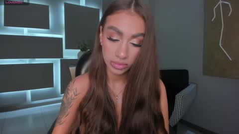 Danna Cruz  online show from February 2026 07:10:01 PM