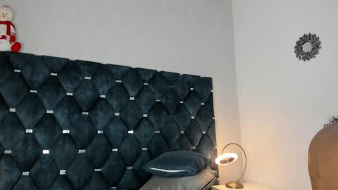 Snapshot of dannafalco25 chatting on December 2024 09:17:01 PM Valery Danna online show from December 2024 09:17:01 PM