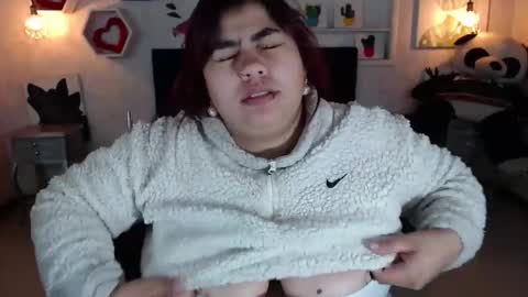 Danna Garza online show from February 2026 04:47:01 PM