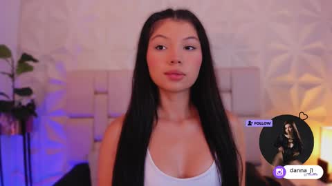 Danna online show from March 2025 07:20:02 PM