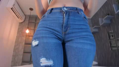 Danna online show from February 2026 12:34:01 PM