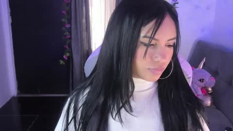     online show from November 2025 01:43:01 PM