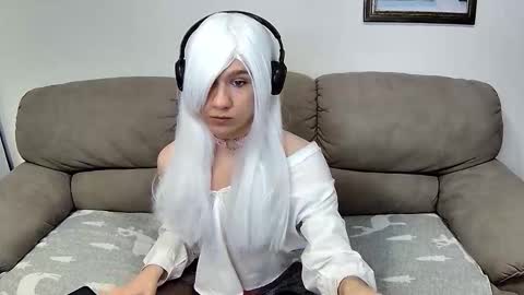 HilmarZ online show from November 2025 02:54:02 AM