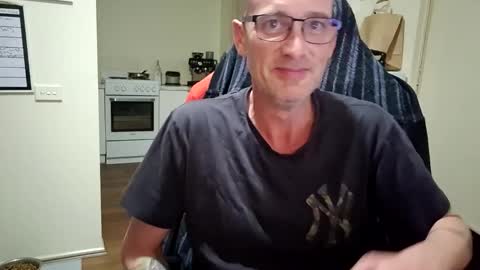 Snapshot of dannozdirekt chatting on December 2025 02:23:01 PM dannozdirekt online show from December 2025 02:23:01 PM