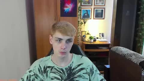 Daniel online show from September 2025 12:44:01 AM