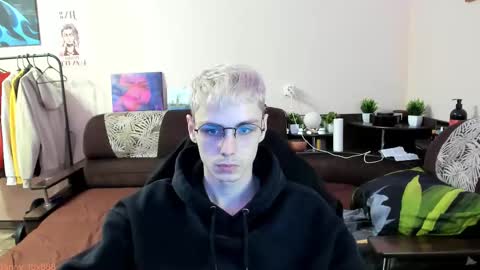 Daniel online show from October 2025 10:12:02 PM