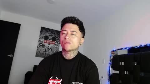 Snapshot of danny_stark chatting on December 2024 12:43:02 AM Danny online show from December 2024 12:43:02 AM