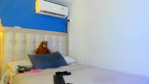 Danny online show from November 2025 04:34:02 AM