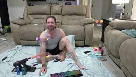 danooo1984 online show from October 2025 02:17:01 AM