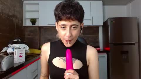 Snapshot of dante_bieber chatting on December 2025 03:50:01 PM dante online show from December 2025 03:50:01 PM