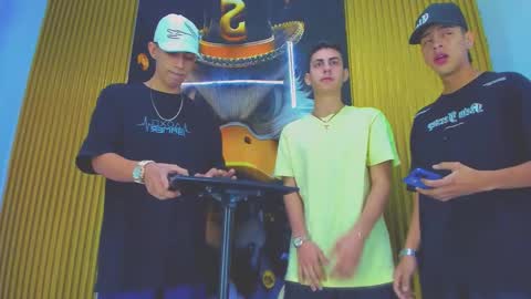 Snapshot of dante_brown1 chatting on December 2025 05:27:02 AM dante_brown1 online show from December 2025 05:27:02 AM