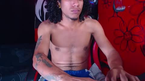 Snapshot of dantehellsingx chatting on November 2025 01:38:02 AM dantehellsingx online show from November 2025 01:38:02 AM