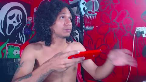 Snapshot of dantehellsingx chatting on November 2025 02:02:01 AM dantehellsingx online show from November 2025 02:02:01 AM